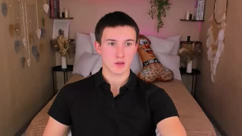 Snapshot of david__diamond chatting on October 4, 4:05 pm David online show from October 4, 4:05 pm