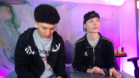 Snapshot of david_banks_ chatting on March 25, 12:55 pm David online show from March 25, 12:55 pm