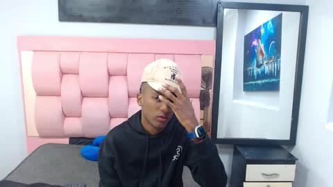 David  online show from February 8, 12:52 pm