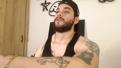 Twitter davidsanctum online show from February 8, 3:43 am