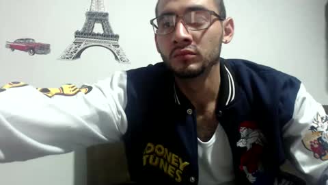 Snapshot of david_hot12 chatting on December 30, 3:25 am david online show from December 30, 3:25 am