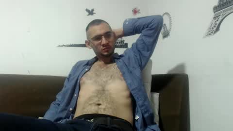 Snapshot of david_hot12 chatting on January 23, 3:37 am david online show from January 23, 3:37 am