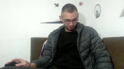 Snapshot of david_hot12 chatting on January 24, 4:16 am david online show from January 24, 4:16 am