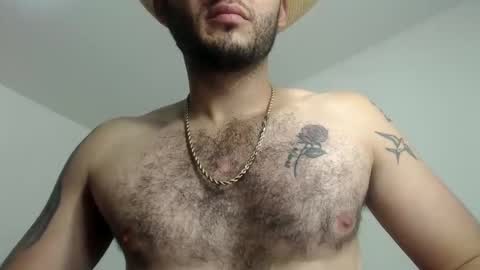 Snapshot of david_hot12 chatting on February 2, 8:07 pm david online show from February 2, 8:07 pm