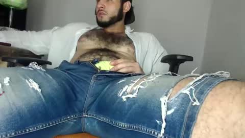 Snapshot of david_hot12 chatting on March 5, 6:53 am david online show from March 5, 6:53 am