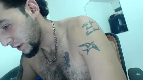 Snapshot of david_hot12 chatting on March 27, 8:26 am david online show from March 27, 8:26 am