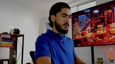 Hey im David that loves to explore and speak their fantasies. Very open talktative and nice. Feel free to chat with me online show from December 15, 1:00 pm