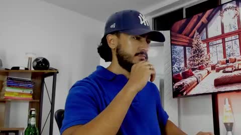 Hey im David that loves to explore and speak their fantasies. Very open talktative and nice. Feel free to chat with me online show from December 16, 4:13 am