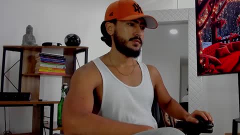 Hey im David that loves to explore and speak their fantasies. Very open talktative and nice. Feel free to chat with me online show from December 18, 2:06 pm