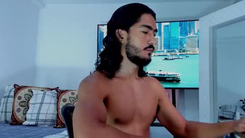 Snapshot of david_johnson372 chatting on February 14, 12:02 pm Hey im David that loves to explore and speak their fantasies. Very open talktative and nice. Feel free to chat with me online show from February 14, 12:02 pm