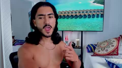 Snapshot of david_johnson372 chatting on March 3, 1:28 pm Hey im David that loves to explore and speak their fantasies. Very open talktative and nice. Feel free to chat with me online show from March 3, 1:28 pm