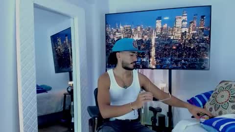 Snapshot of david_johnson372 chatting on March 9, 2:26 am Hey im David that loves to explore and speak their fantasies. Very open talktative and nice. Feel free to chat with me online show from March 9, 2:26 am