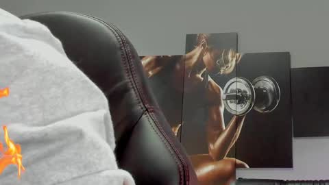 Snapshot of david_jons7 chatting on January 7, 1:38 am David Jons online show from January 7, 1:38 am