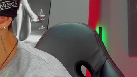 David Jons online show from November 4, 11:04 pm