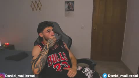 Snapshot of david_muller_ chatting on January 13, 9:52 pm David online show from January 13, 9:52 pm