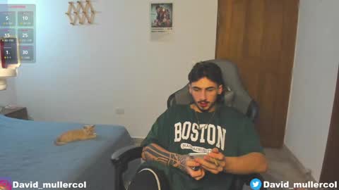 Snapshot of david_muller_ chatting on January 15, 10:46 pm David online show from January 15, 10:46 pm