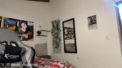 Snapshot of david_muller_ chatting on September 15, 11:16 pm David online show from September 15, 11:16 pm