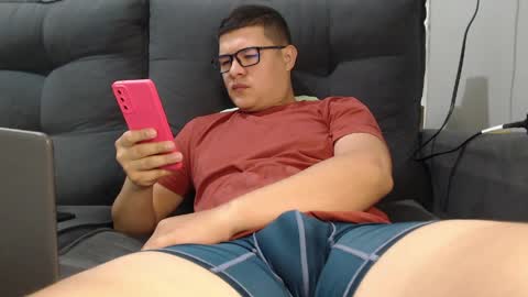 Snapshot of david_smit_ chatting on May 24, 5:18 pm david smit online show from May 24, 5:18 pm