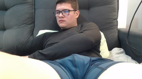 Snapshot of david_smit_ chatting on June 11, 12:54 am david smit online show from June 11, 12:54 am