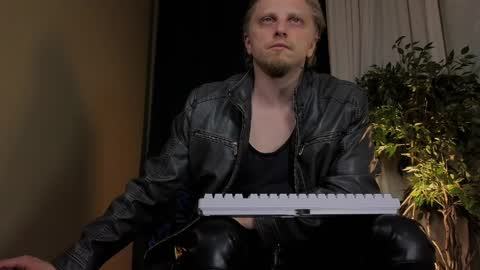 Vincente online show from May 14, 8:04 pm