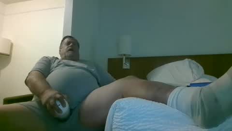 Snapshot of davidakafluffhorny4you chatting on March 9, 8:35 pm davidakafluffhorny4you online show from March 9, 8:35 pm