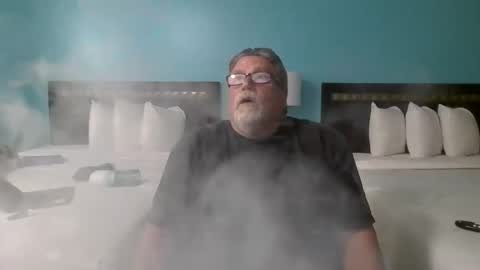 Snapshot of davidakafluffhorny4you chatting on April 5, 8:55 am davidakafluffhorny4you online show from April 5, 8:55 am