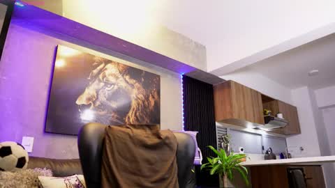 Snapshot of davidd_blake chatting on October 19, 3:18 am David Blakee online show from October 19, 3:18 am