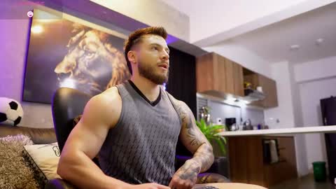 Snapshot of davidd_blake chatting on October 23, 5:07 am David Blakee online show from October 23, 5:07 am