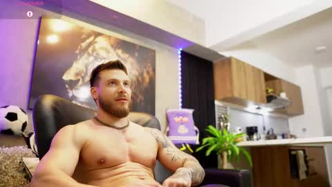 Snapshot of davidd_blake chatting on October 28, 4:27 am David Blakee online show from October 28, 4:27 am