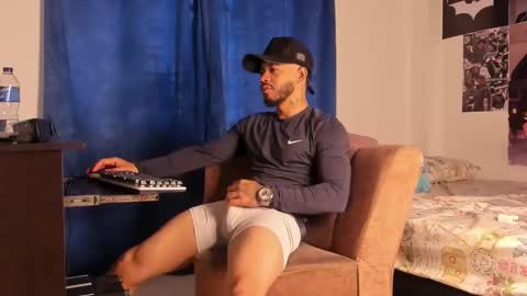 Davide online show from February 25, 12:15 pm