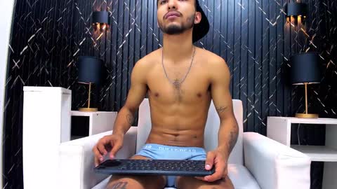 David online show from February 21, 6:15 pm