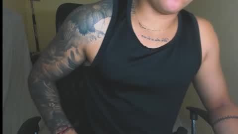 Snapshot of davidlenonn_ chatting on September 30, 7:13 am Lennon online show from September 30, 7:13 am