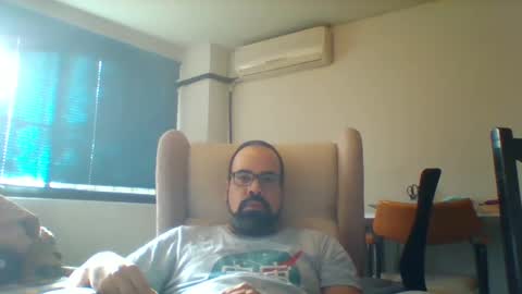 Snapshot of davidmax245 chatting on January 18, 12:15 pm davidmax245 online show from January 18, 12:15 pm