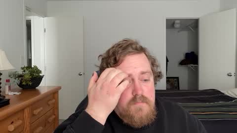 Snapshot of davidmdrake chatting on March 19, 8:24 pm davidmdrake online show from March 19, 8:24 pm