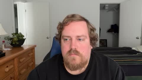 Snapshot of davidmdrake chatting on March 21, 4:21 pm davidmdrake online show from March 21, 4:21 pm