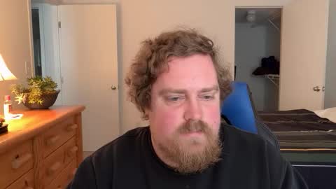 Snapshot of davidmdrake chatting on April 4, 7:22 pm davidmdrake online show from April 4, 7:22 pm