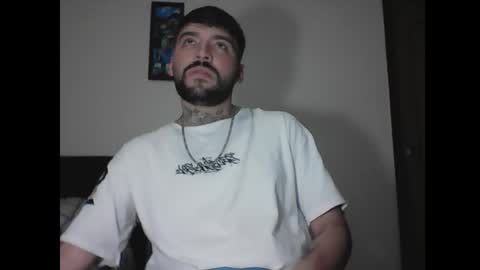 Snapshot of davidrios__ chatting on March 5, 1:51 pm David online show from March 5, 1:51 pm