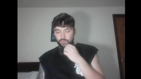 Snapshot of davidrios__ chatting on March 31, 3:52 am David online show from March 31, 3:52 am