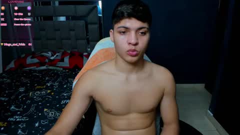 Snapshot of davidro030 chatting on February 27, 2:33 am davidro030 online show from February 27, 2:33 am