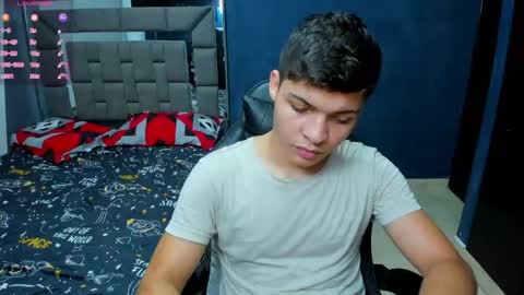 Snapshot of davidro030 chatting on March 1, 3:52 am davidro030 online show from March 1, 3:52 am