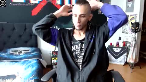 Snapshot of davidroses420 chatting on October 5, 7:01 pm online show from October 5, 7:01 pm