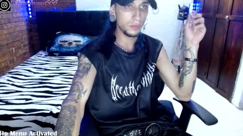 Snapshot of davidroses420 chatting on November 19, 3:28 am online show from November 19, 3:28 am