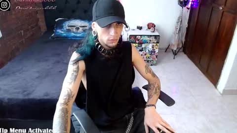 Snapshot of davidroses420 chatting on November 24, 6:40 pm online show from November 24, 6:40 pm