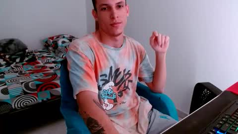 Snapshot of davidsalazar33 chatting on September 25, 2:26 am davidsalazar33 online show from September 25, 2:26 am