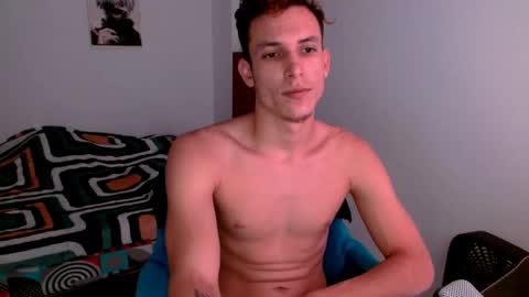 Snapshot of davidsalazar33 chatting on September 28, 12:38 am davidsalazar33 online show from September 28, 12:38 am