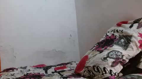 Snapshot of davidth000 chatting on March 23, 5:55 am davidth000 online show from March 23, 5:55 am