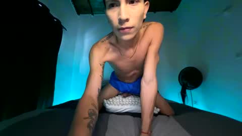 davidx_1 online show from January 31, 9:48 pm