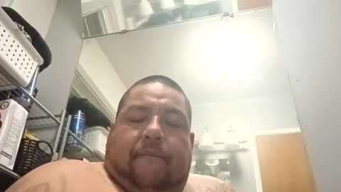 Snapshot of davidzhere222800 chatting on February 7, 4:27 am davidzhere222800 online show from February 7, 4:27 am