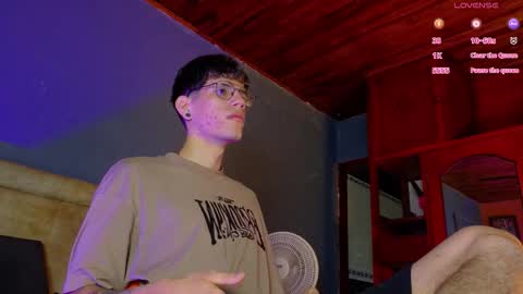 daviid_huge online show from November 11, 1:22 pm