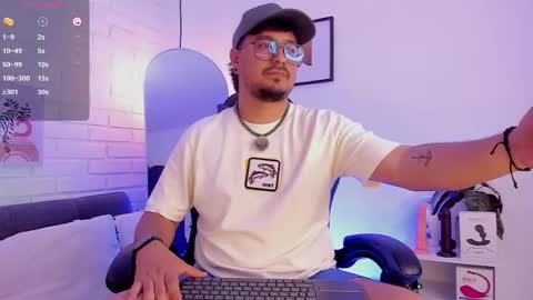 David Evans online show from January 12, 10:53 am